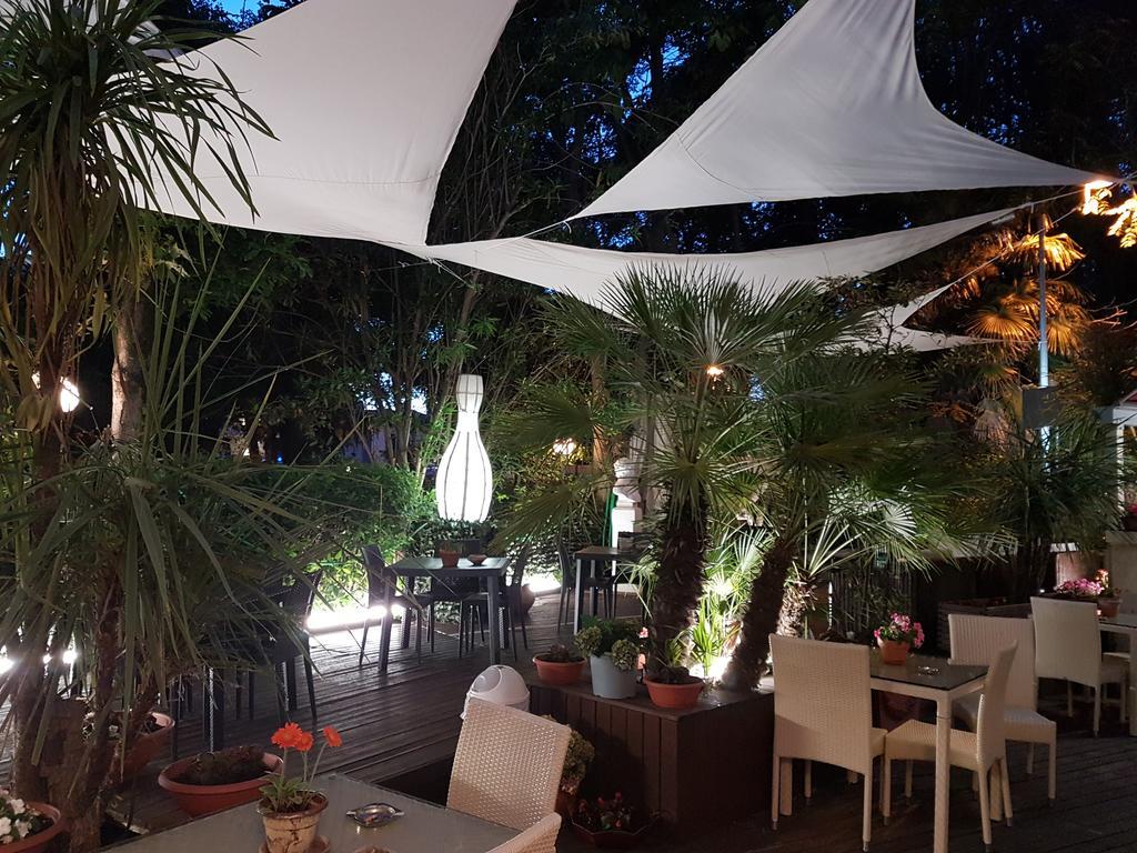 Hotel Bengasi Rimini Exteriér fotografie