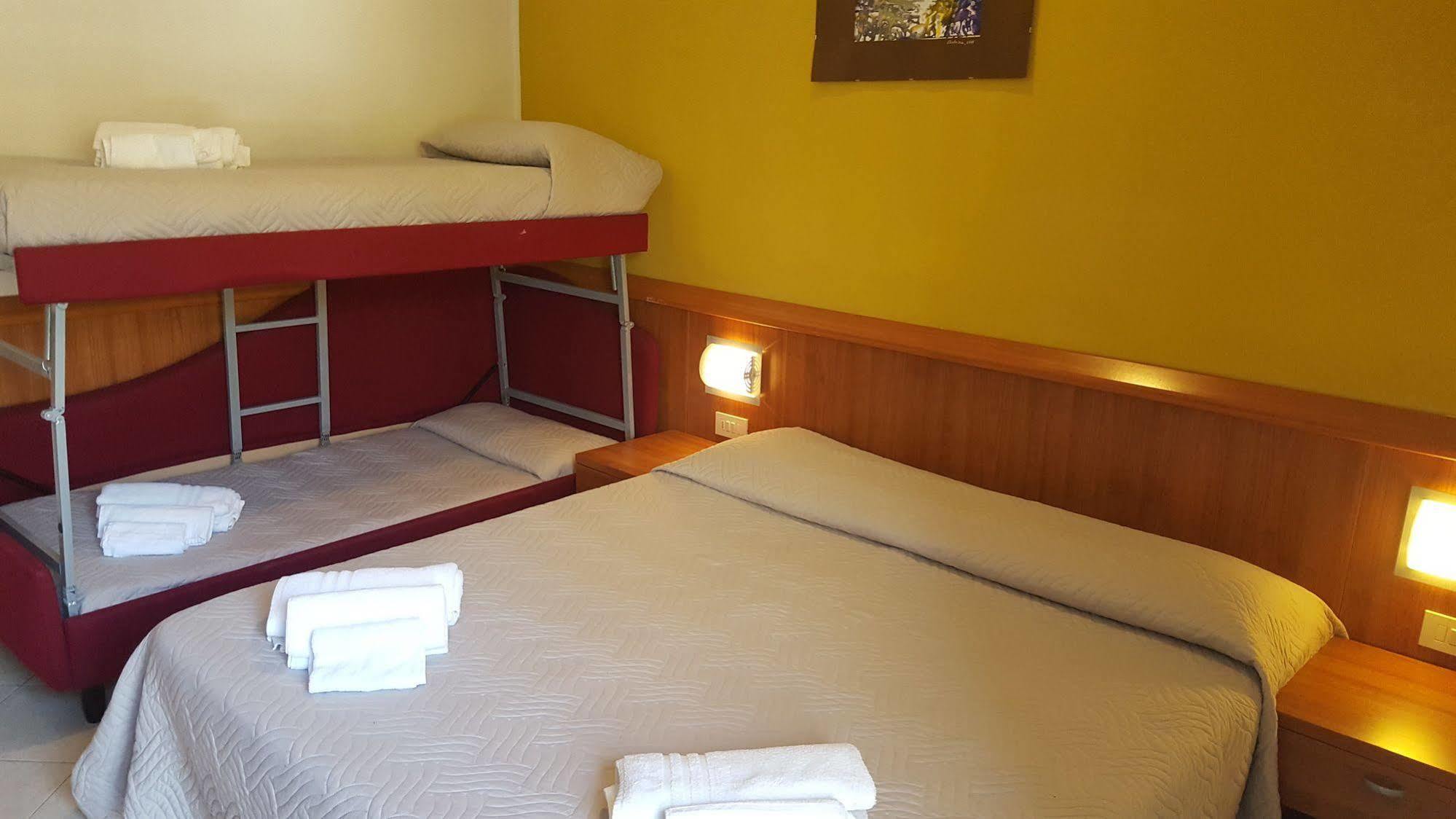 Hotel Bengasi Rimini Exteriér fotografie